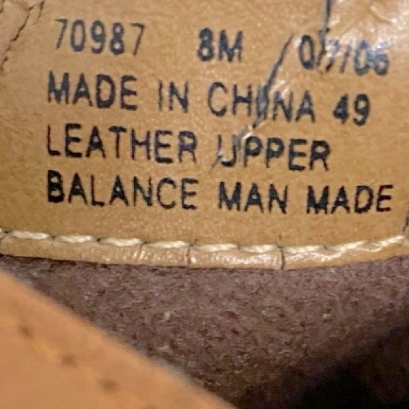 Clarks - Picture 3 of 4